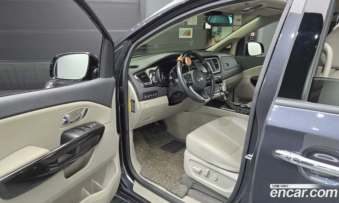 Kia Carnival 2020 2.2 автомат (гидро), фото 10