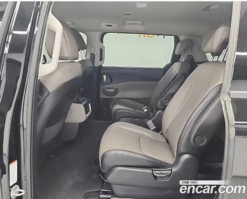 Kia Carnival 2023 3.5 автомат (гидро), фото 13