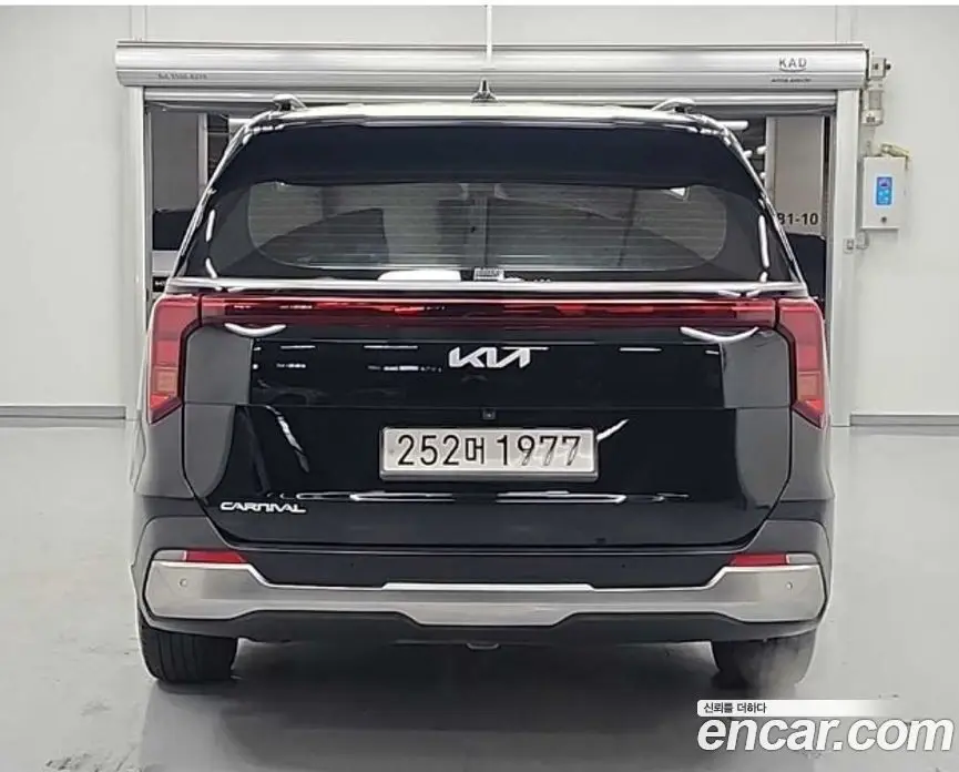 Kia Carnival 2023 3.5 автомат (гидро), фото 3