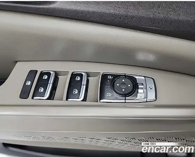 Kia Carnival 2023 3.5 автомат (гидро), миниатюра 9