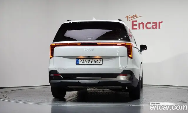 Kia Carnival 2024 1.6 автомат (гидро), миниатюра 4