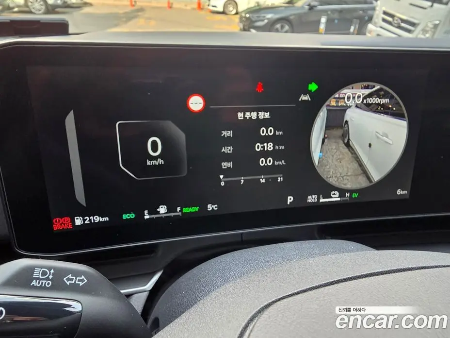 Kia Carnival 2025 1.6 автомат (гидро), фото 11