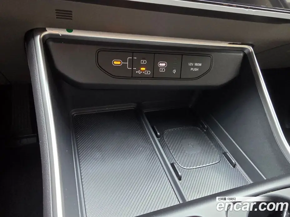 Kia Carnival 2025 1.6 автомат (гидро), фото 15