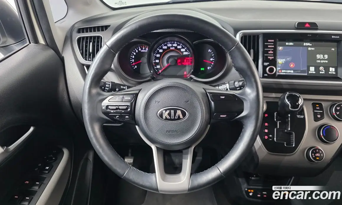 Kia Ray 2018 1.0 автомат (гидро), фото 18