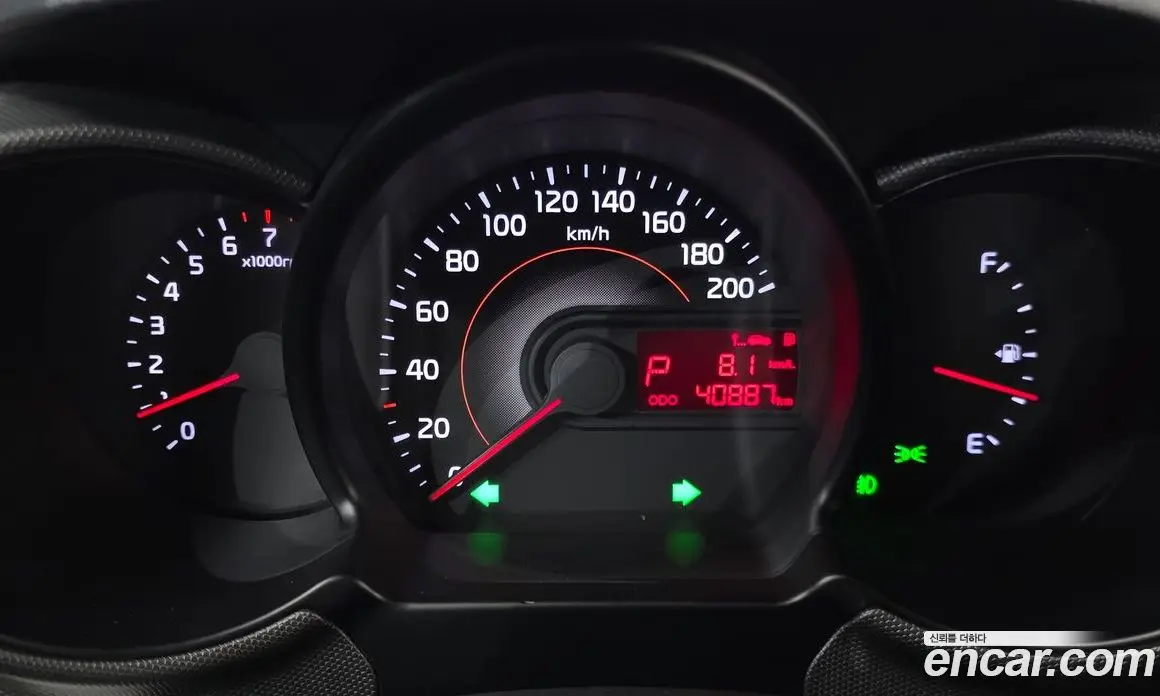 Kia Ray 2018 1.0 автомат (гидро), фото 10