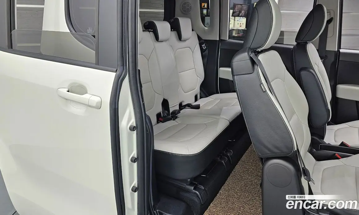 Kia Ray 2024 1.0 автомат (гидро), фото 17