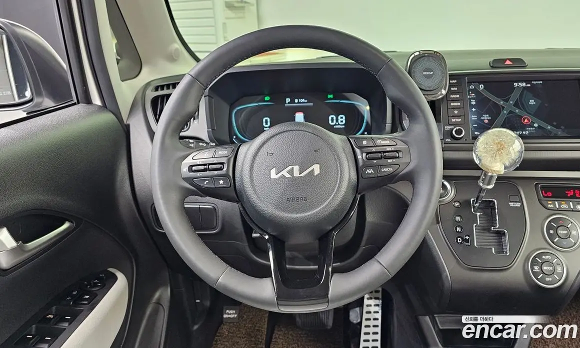 Kia Ray 2024 1.0 автомат (гидро), фото 18