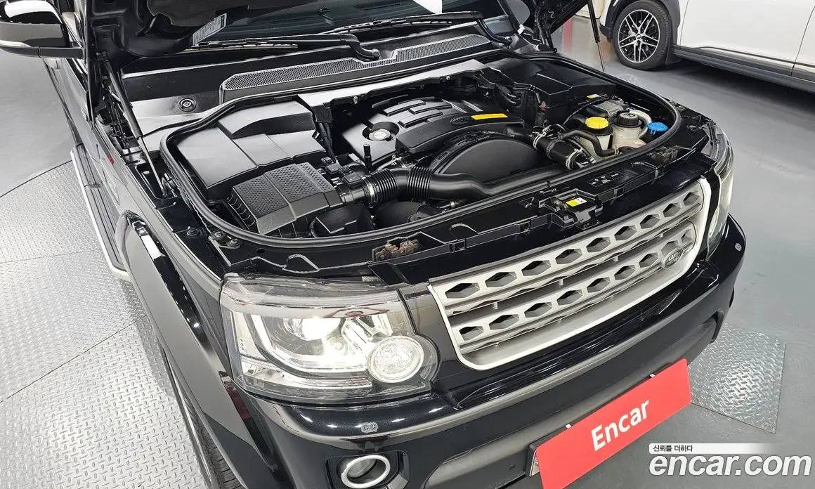 Land Rover Discovery 2016 3.0 автомат (гидро), фото 6