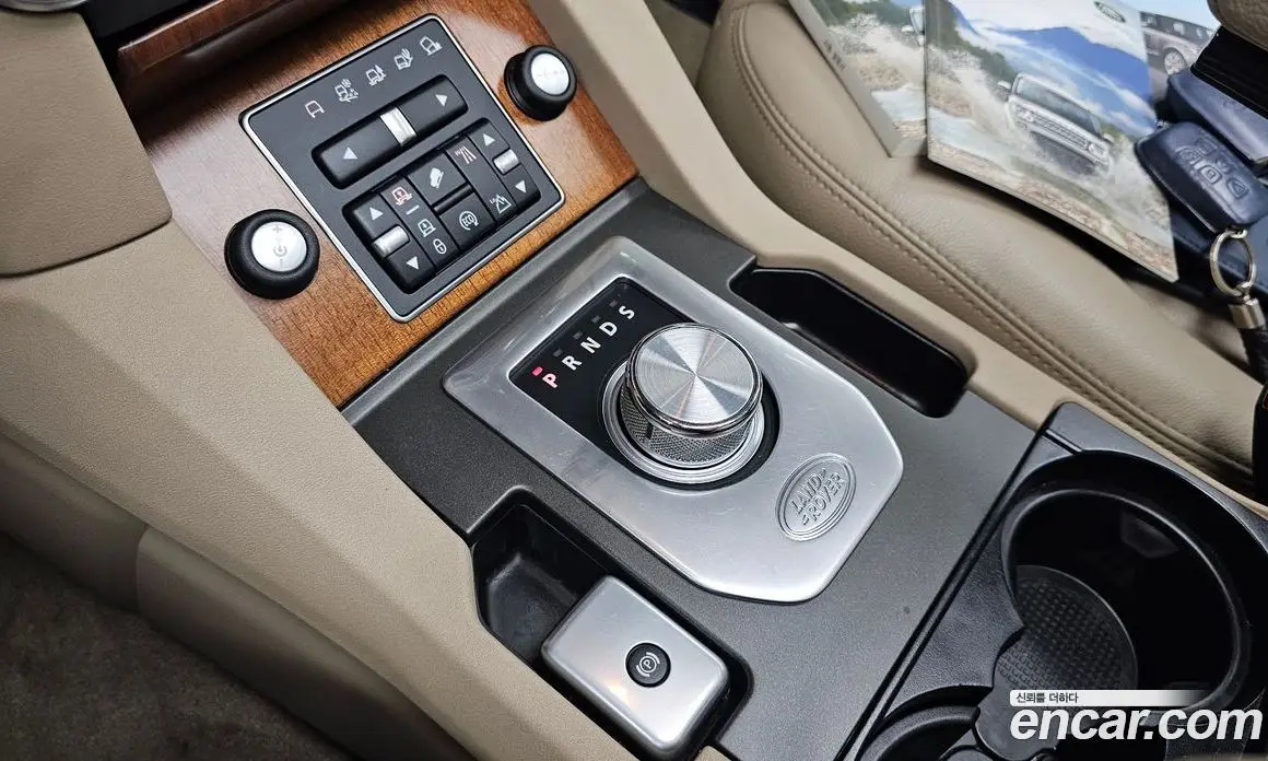 Land Rover Discovery 2016 3.0 автомат (гидро), фото 9
