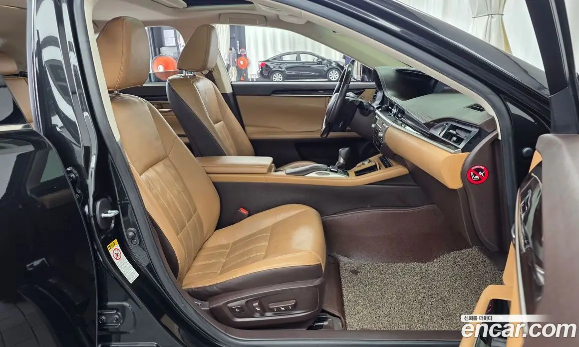 Lexus ES 2018 2.5 автомат (гидро), фото 11 Lexus ES 2018 2.5 автомат (гидро), фото 11
