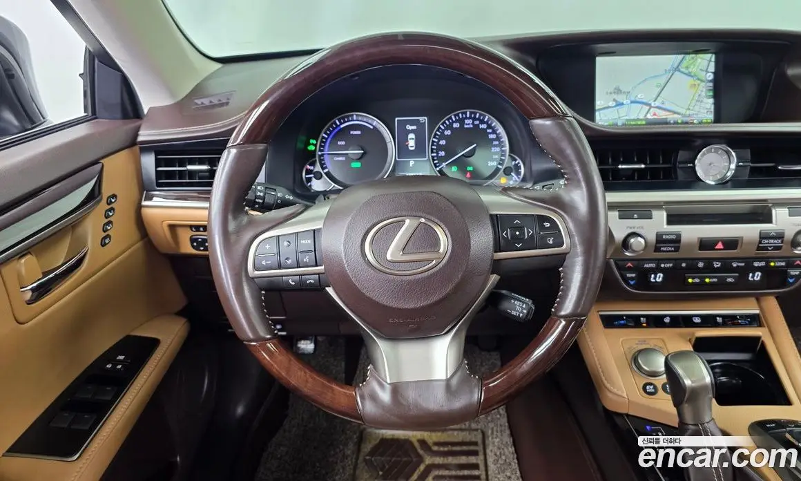 Lexus ES 2018 2.5 автомат (гидро), фото 13 Lexus ES 2018 2.5 автомат (гидро), фото 13