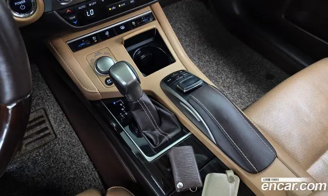 Lexus ES 2018 2.5 автомат (гидро), миниатюра 9 Lexus ES 2018 2.5 автомат (гидро), миниатюра 9