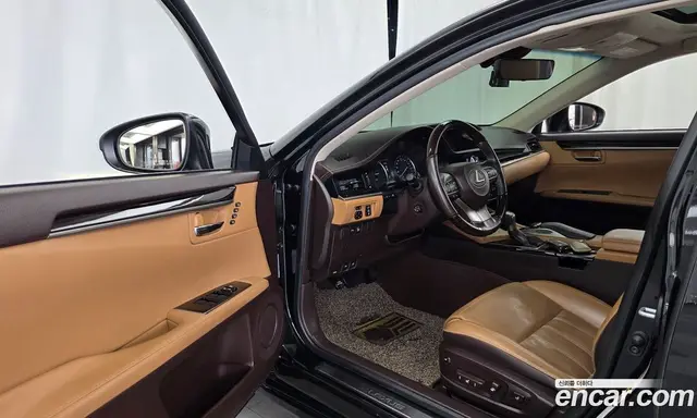 Lexus ES 2018 2.5 автомат (гидро), миниатюра 10 Lexus ES 2018 2.5 автомат (гидро), миниатюра 10