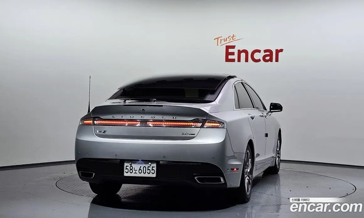 Lincoln MKZ 2014 2.0 автомат (гидро), фото 4 Lincoln MKZ 2014 2.0 автомат (гидро), фото 4