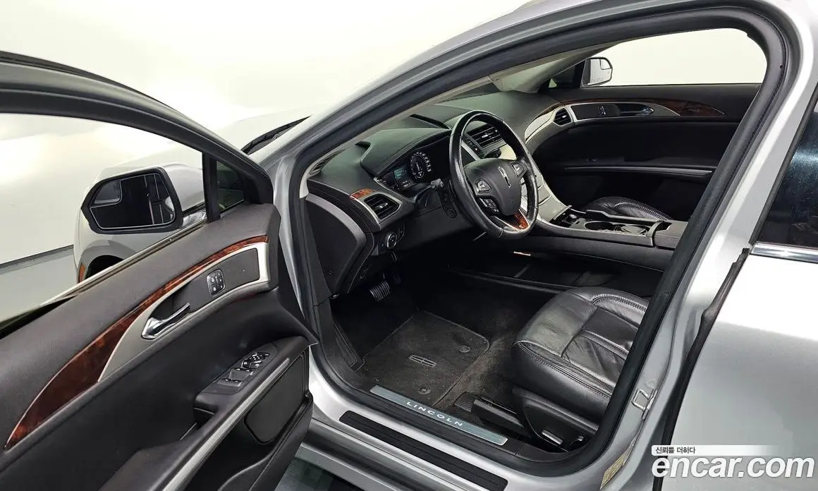 Lincoln MKZ 2014 2.0 автомат (гидро), фото 10 Lincoln MKZ 2014 2.0 автомат (гидро), фото 10