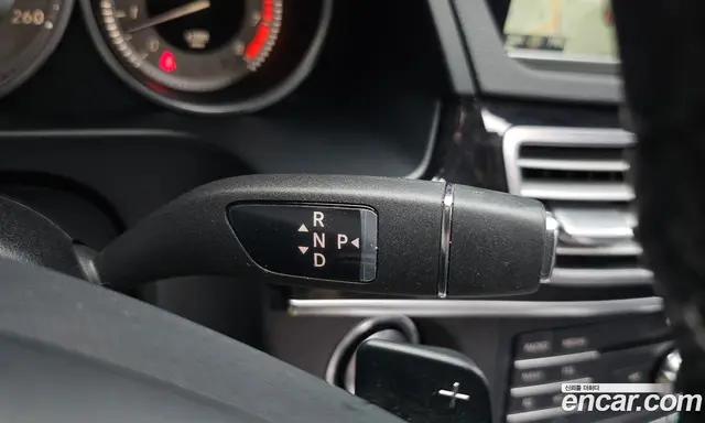 Mercedes-Benz E-Class 2015 3.5 автомат (гидро), миниатюра 9
