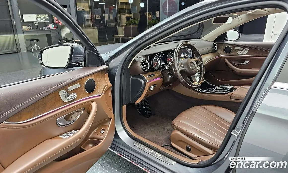 Mercedes-Benz E-Class 2018 1.9 автомат (гидро), фото 11