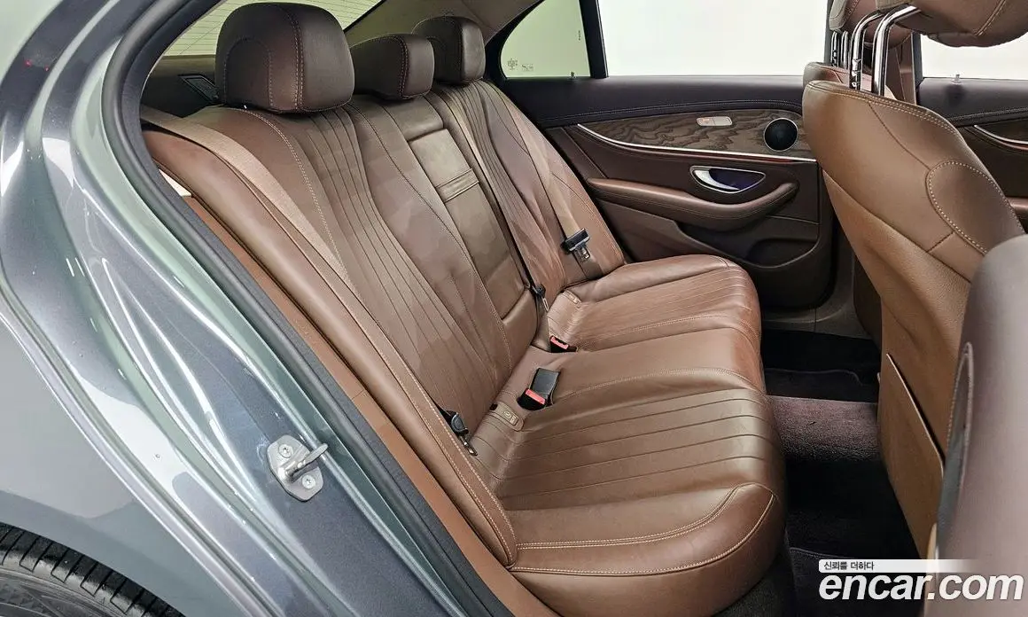 Mercedes-Benz E-Class 2018 1.9 автомат (гидро), фото 12
