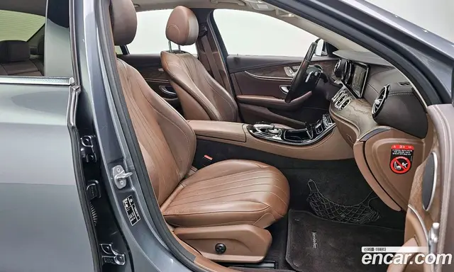 Mercedes-Benz E-Class 2018 1.9 автомат (гидро), миниатюра 10