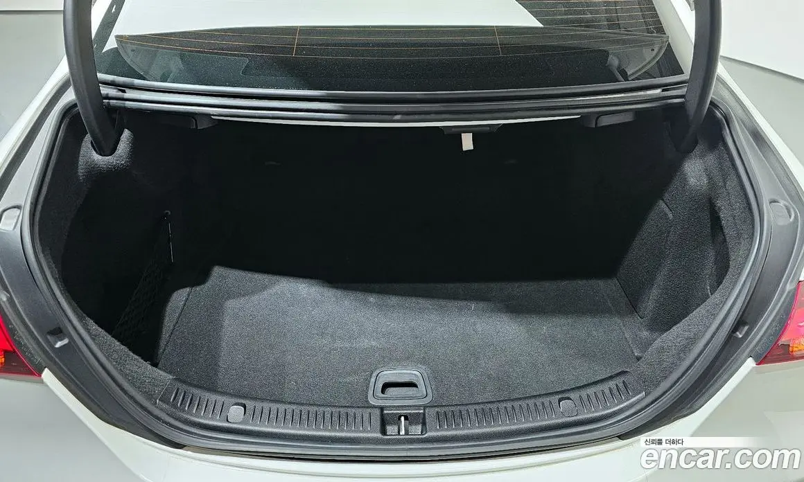 Mercedes-Benz E-Class 2022 2.0 автомат (гидро), фото 27