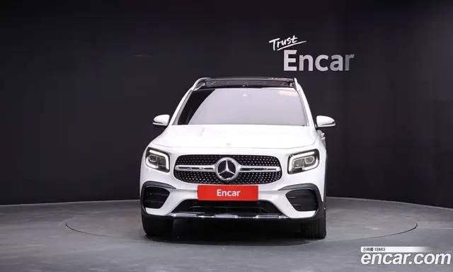 Mercedes-Benz GLB-Class 2021 2.0 автомат (гидро), миниатюра 2