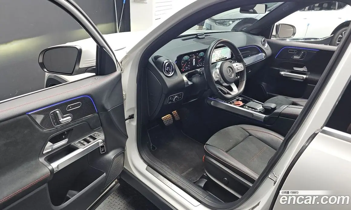 Mercedes-Benz GLB-Class 2021 2.0 автомат (гидро), фото 12