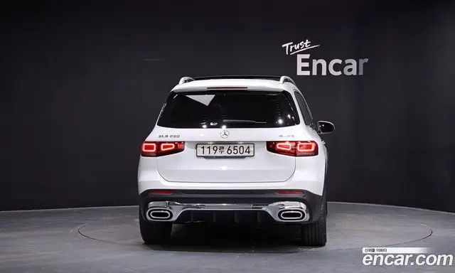 Mercedes-Benz GLB-Class 2021 2.0 автомат (гидро), миниатюра 3