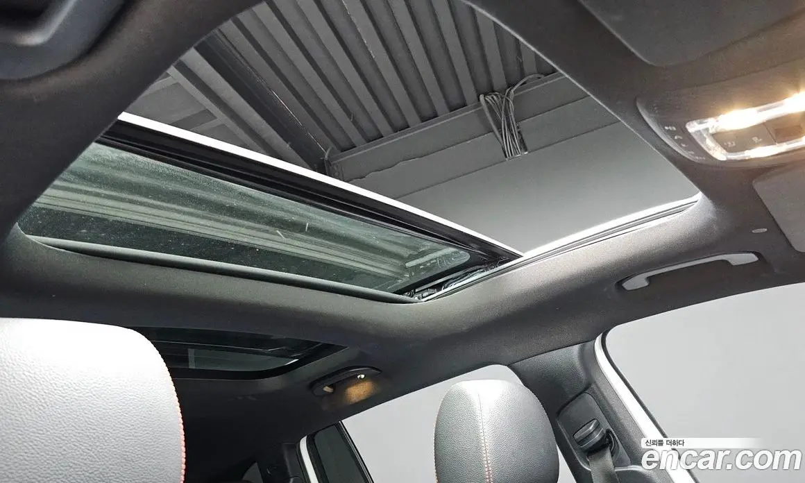 Mercedes-Benz GLB-Class 2021 2.0 автомат (гидро), фото 24
