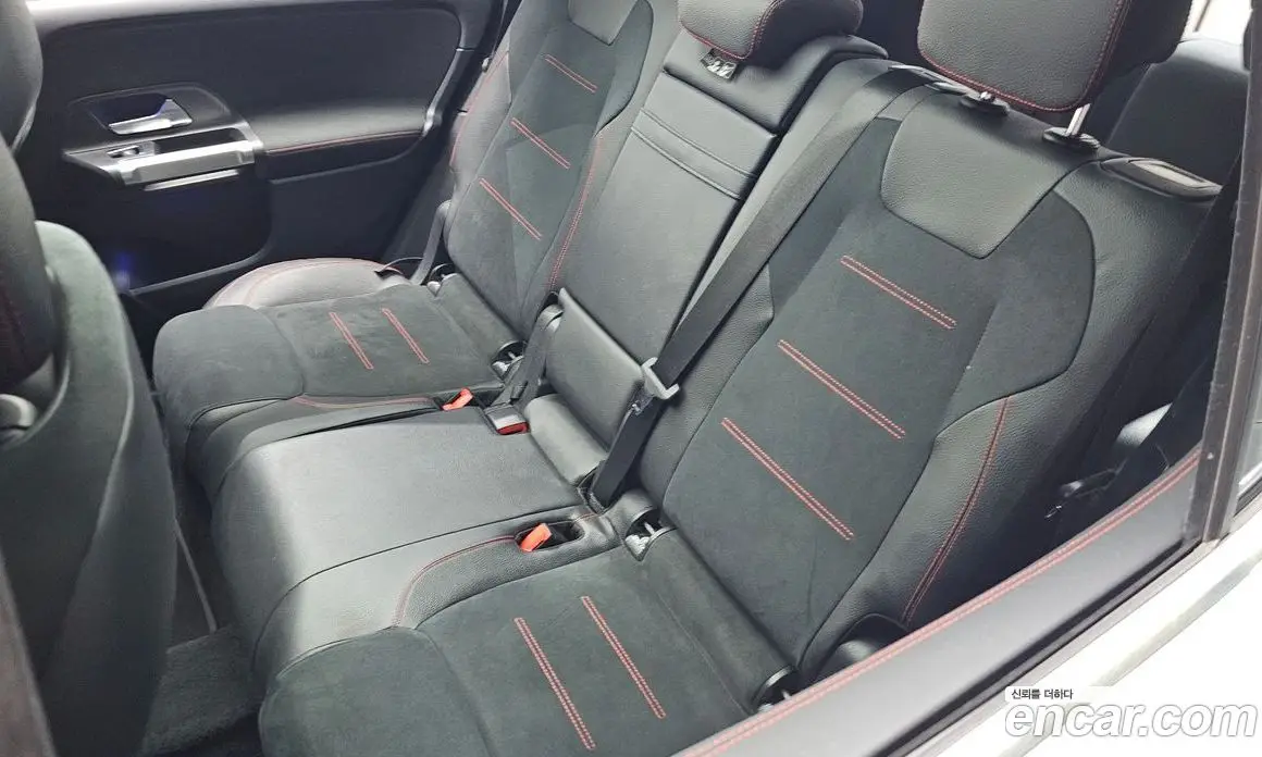 Mercedes-Benz GLB-Class 2021 2.0 автомат (гидро), фото 33
