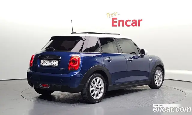 Mini Cooper 2016 1.5 автомат (гидро), миниатюра 2