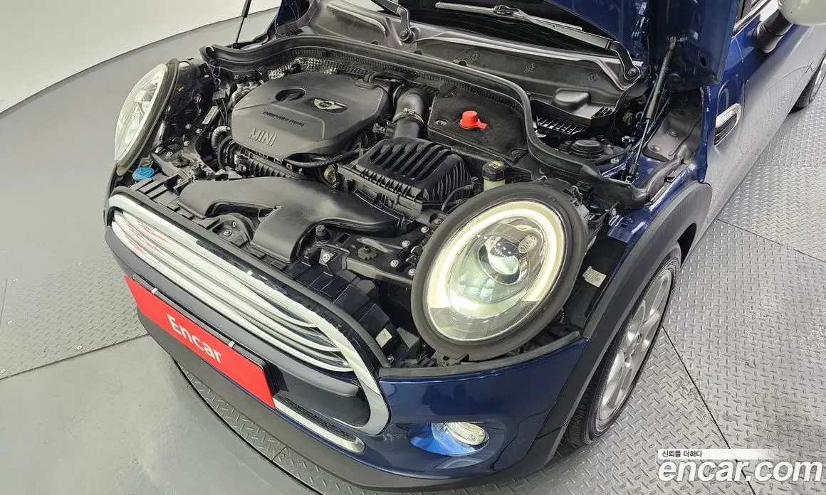 Mini Cooper 2016 1.5 автомат (гидро), фото 6