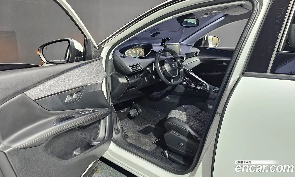Peugeot 3008 2017 1.6 автомат (гидро), фото 11