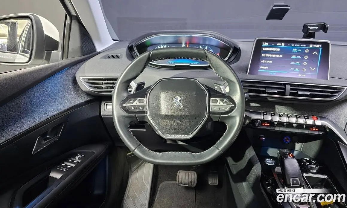 Peugeot 3008 2017 1.6 автомат (гидро), фото 13