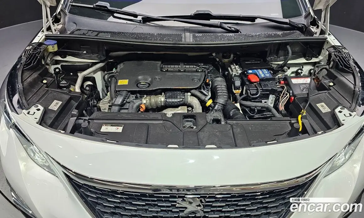 Peugeot 3008 2017 1.6 автомат (гидро), фото 6