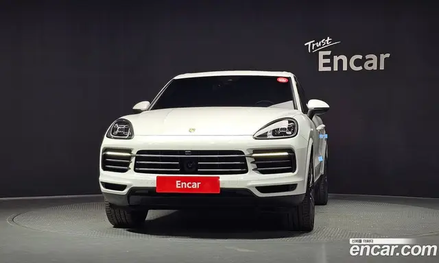 Porsche Cayenne 2019 3.0 автомат (гидро), миниатюра 3