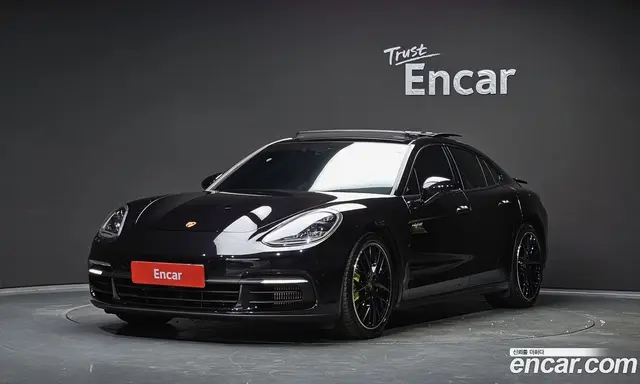 Porsche Panamera, 2020, 74 108 км