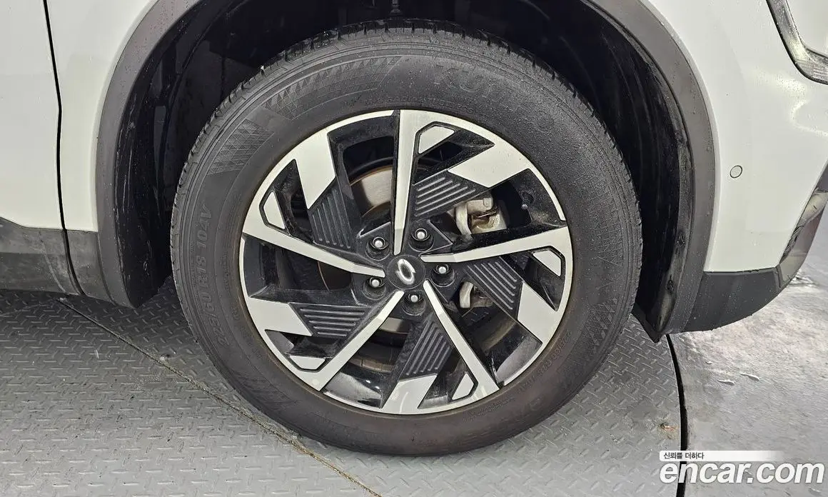 Renault (Samsung) QM6 2023 2.0 автомат (гидро), фото 5 Renault (Samsung) QM6 2023 2.0 автомат (гидро), фото 5