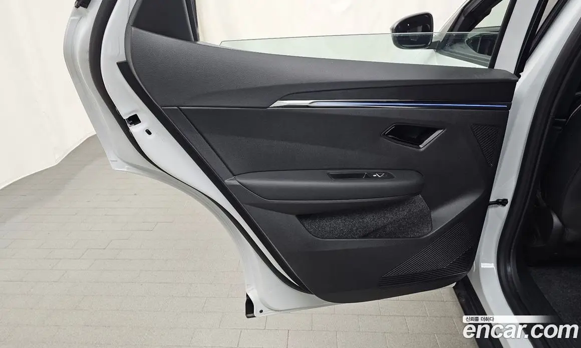Renault (Samsung) Scenic 2026 0.3 автомат (гидро), фото 15
