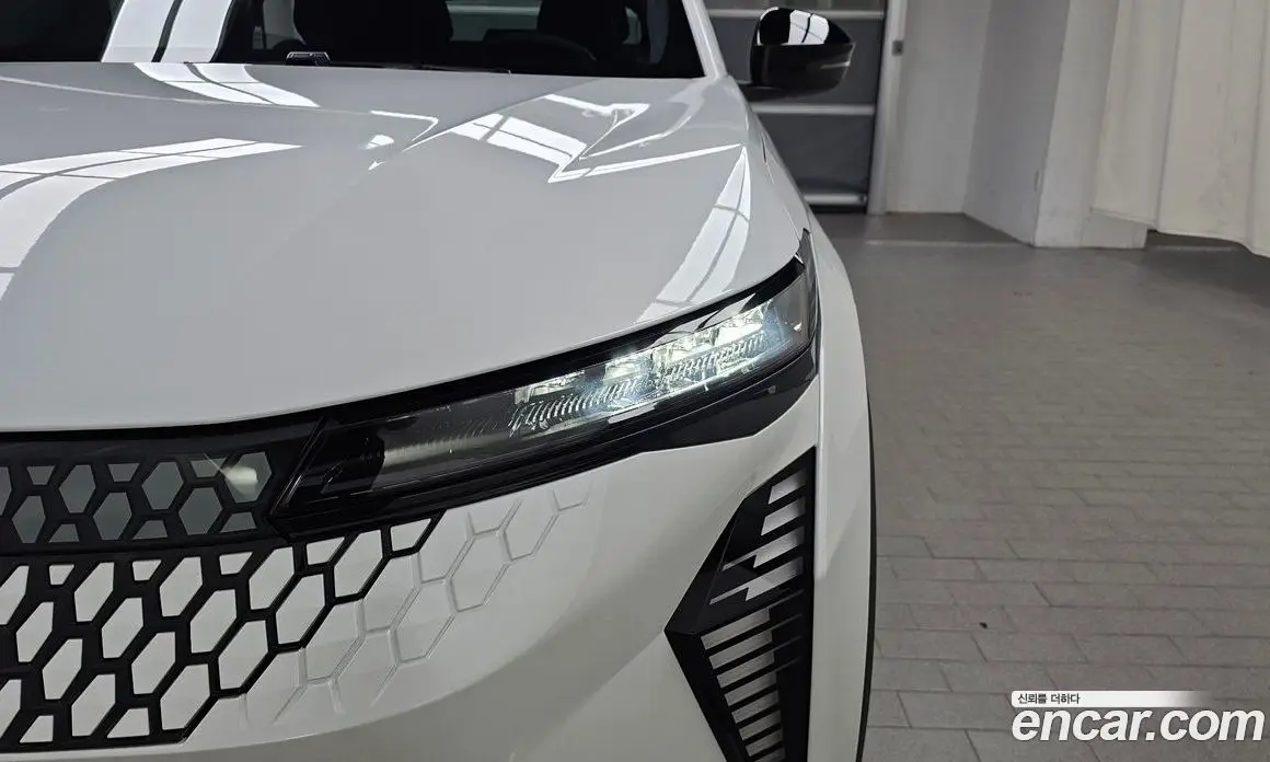 Renault (Samsung) Scenic 2026 0.3 автомат (гидро), фото 8