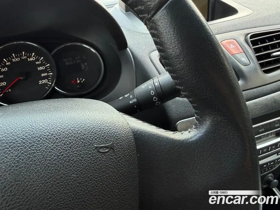 Renault (Samsung) SM3 2009 1.6 автомат (гидро), фото 12