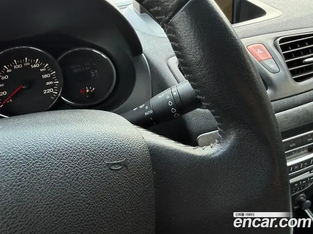 Renault (Samsung) SM3 2009 1.6 автомат (гидро), миниатюра 12
