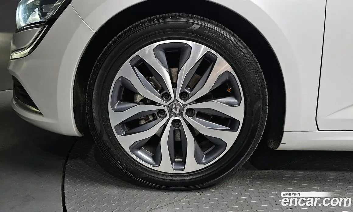 Renault (Samsung) SM6 2016 2.0 автомат (гидро), фото 5 Renault (Samsung) SM6 2016 2.0 автомат (гидро), фото 5