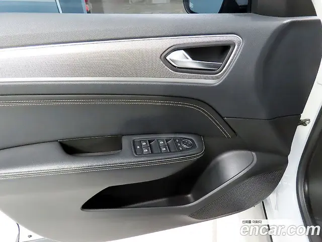 Renault (Samsung) XM3 2023 1.6 автомат (гидро), миниатюра 12