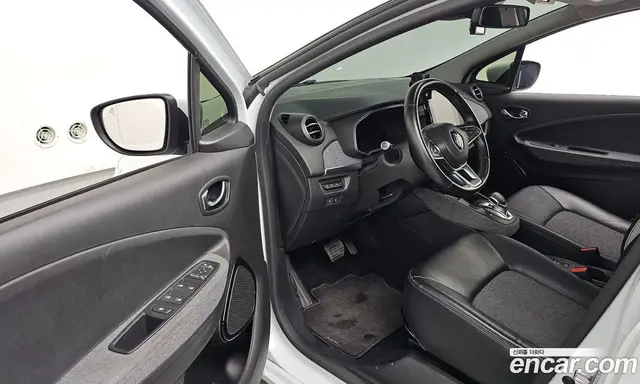 Renault (Samsung) Zoe 2021 0.2 автомат (гидро), миниатюра 10