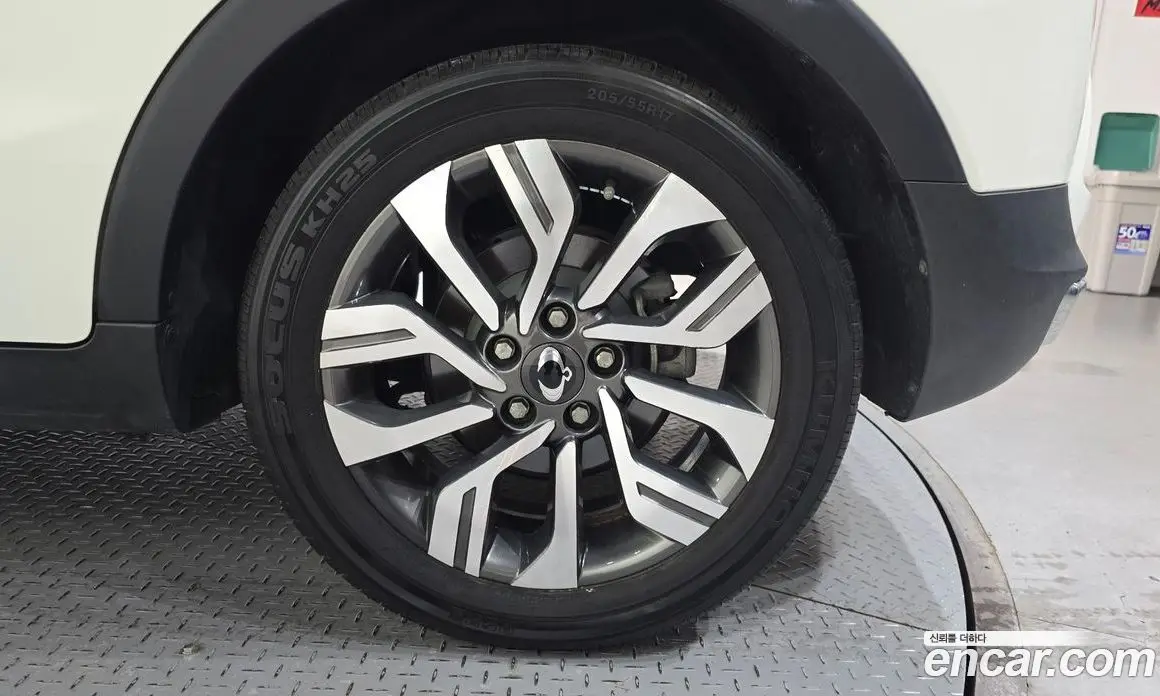 SsangYong TIBOLI 2019 1.6 автомат (гидро), фото 7