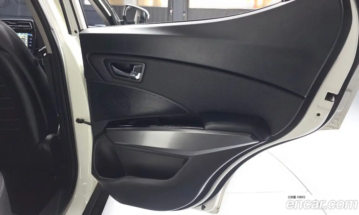 SsangYong TIBOLI 2019 1.5 автомат (гидро), фото 15