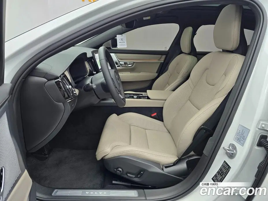 Volvo S90 2025 2.0 автомат (гидро), фото 10