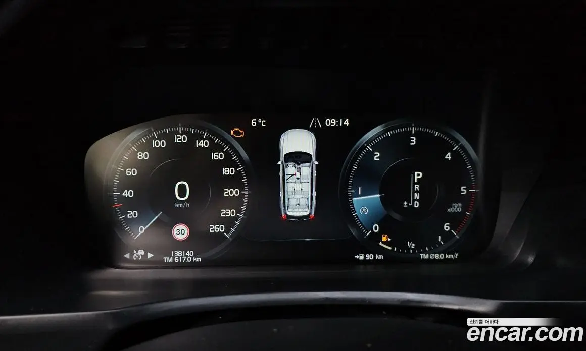Volvo XC90 2017 2.0 автомат (гидро), фото 8