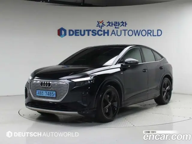 Audi Q4 e-tron, 2022, 84 330 км