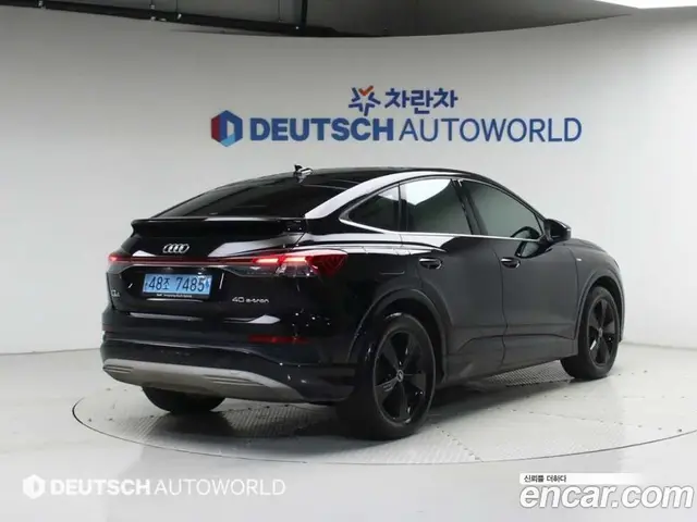 Audi Q4 e-tron 2022 автомат (гидро), миниатюра 2